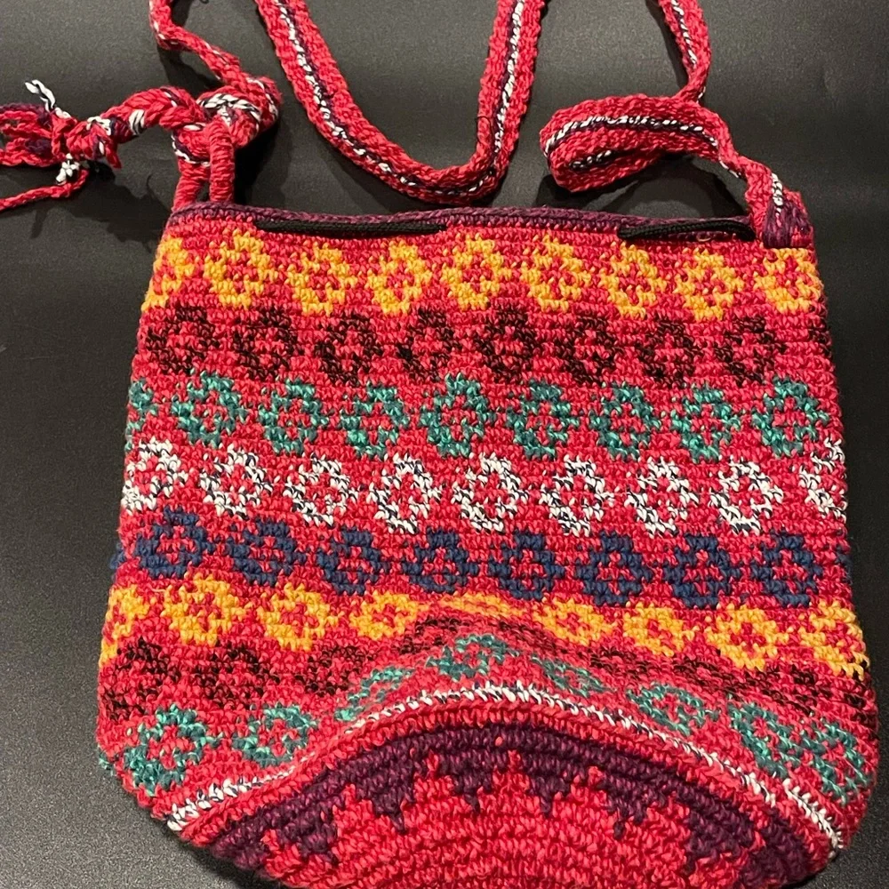 Women's Thick Crochet Knit Colorful Barrel Crossbody Bag - Picture 13 of 16